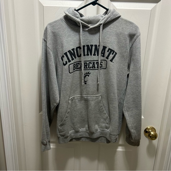 UC Bearcats Hoodie - Picture 1 of 4